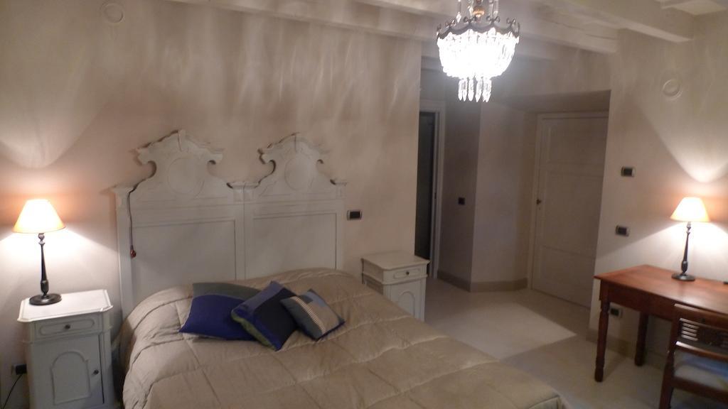 B&B Al Dom Orta San Giulio Bilik gambar